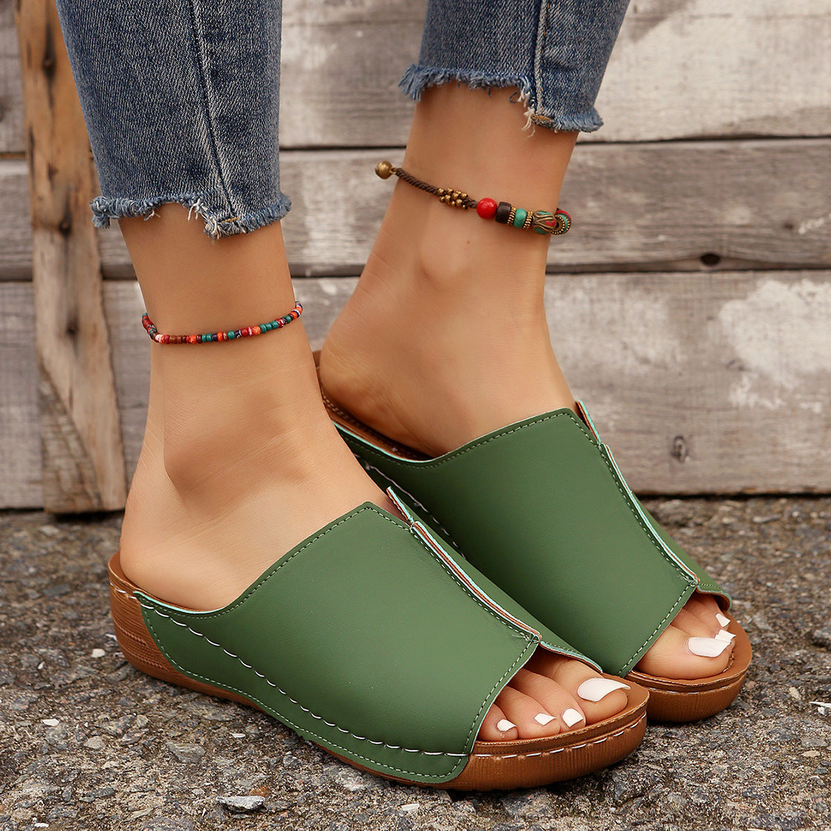 Elevate Your Style: Chic Peep-Toe Wedge Sandals for Summer Adventures!