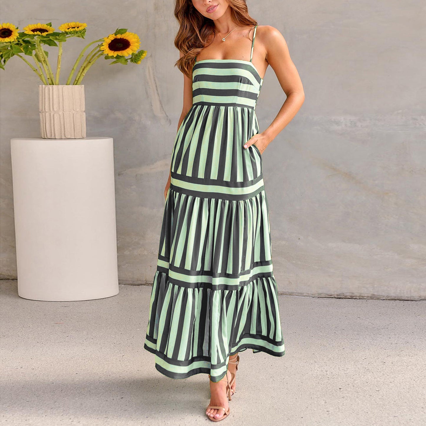 Summer Striped Suspender Maxi Dress with Pockets - Fashionable Square Neck Backless Beachwear for Women