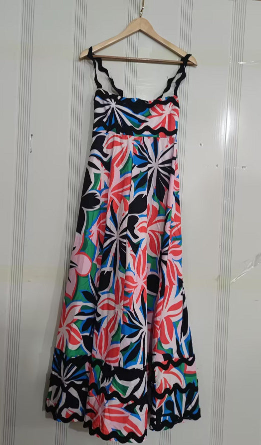 Blossom Waves: Floral Print Suspender Maxi Dress - Perfect for Beach Days